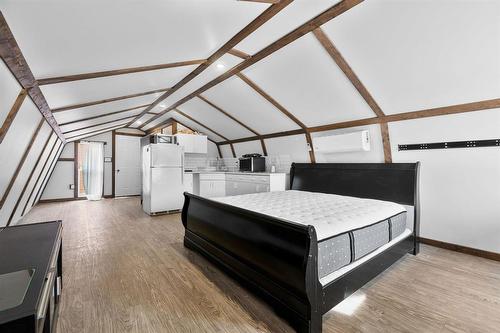 36012 28N Road, Steinbach, MB - Indoor