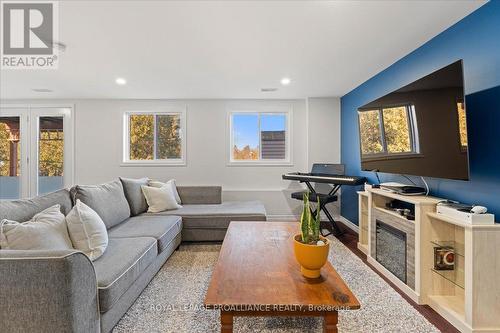 189 Nicholas Street, Quinte West (Murray Ward), ON - Indoor Photo Showing Living Room