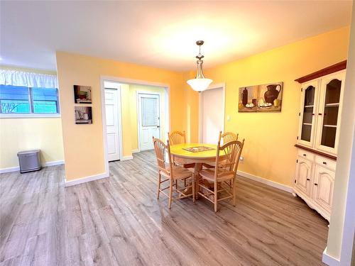 1161 4Th Avenue, Fernie, BC - Indoor Photo Showing Dining Room