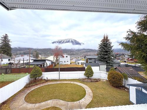 1161 4Th Avenue, Fernie, BC - Outdoor