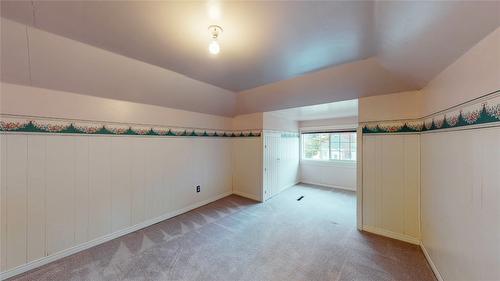 1161 4Th Avenue, Fernie, BC - Indoor