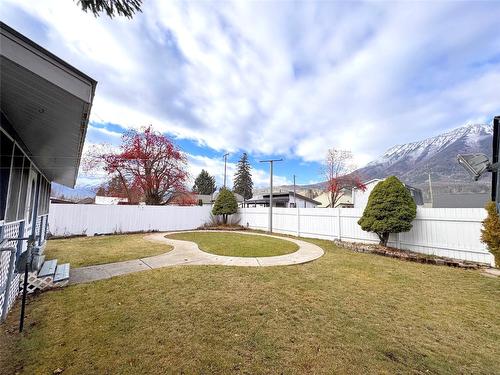 1161 4Th Avenue, Fernie, BC - Outdoor