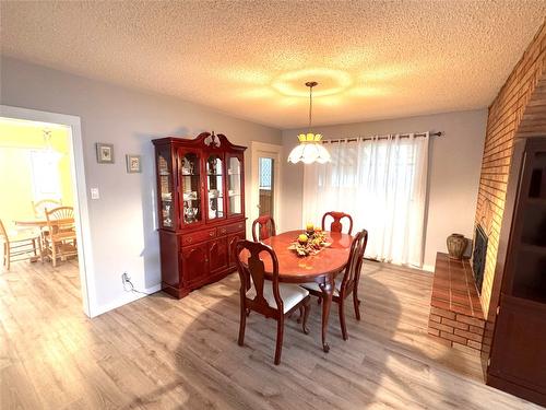 1161 4Th Avenue, Fernie, BC - Indoor Photo Showing Dining Room