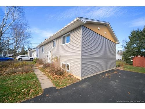 101 Sunset Dr, Fredericton, NB 