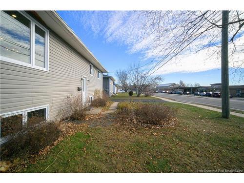 101 Sunset Dr, Fredericton, NB 