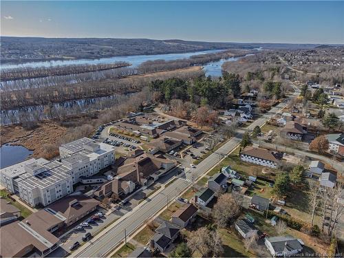 101 Sunset Dr, Fredericton, NB 