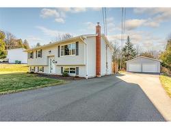 30 Roberts LANE  Rothesay, NB E2E 1B6