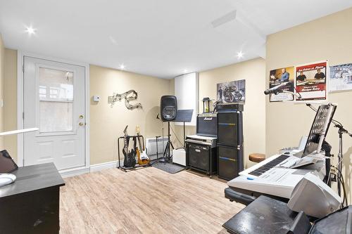 Office - 3251 Boul. Roland-Therrien, Longueuil (Le Vieux-Longueuil), QC - Indoor Photo Showing Gym Room