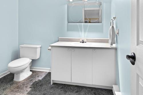 Bathroom - 3251 Boul. Roland-Therrien, Longueuil (Le Vieux-Longueuil), QC - Indoor Photo Showing Bathroom