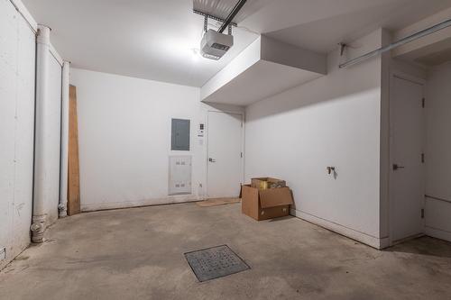 Garage - 1098Z Rue Jacqueline-Sicotte, Montréal (Lasalle), QC 