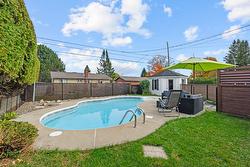 27 Av. Hamford  Lachute, QC J8H 3N3