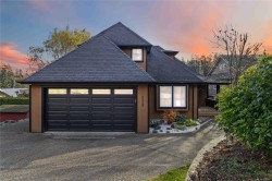 113 Atkins Rd  View Royal, BC V9B 6V4