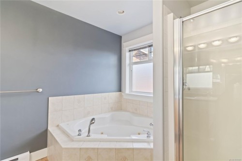 113 Atkins Rd, View Royal, BC 