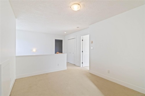 113 Atkins Rd, View Royal, BC 