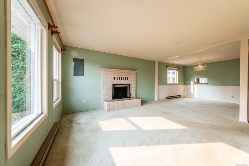 723 Phillips St, Parksville, BC 