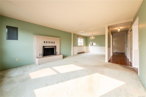 723 Phillips St, Parksville, BC 