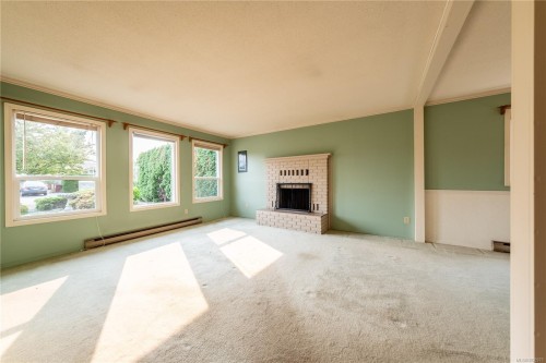 723 Phillips St, Parksville, BC 