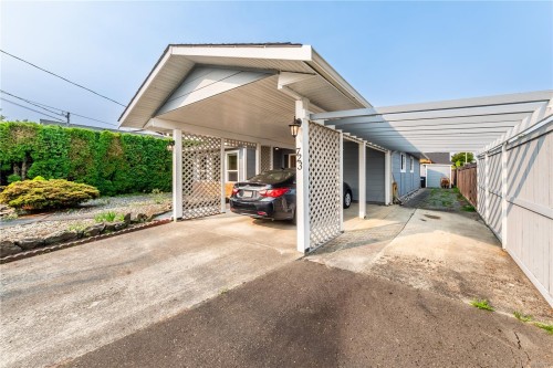 723 Phillips St, Parksville, BC 