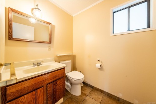 723 Phillips St, Parksville, BC 