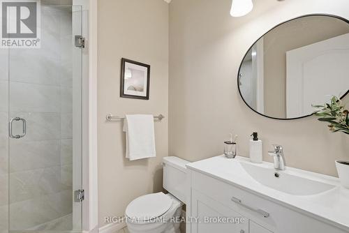 628 Marksbury Road, Pickering (West Shore), ON - Indoor Photo Showing Bathroom