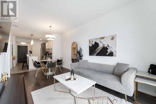 903 - 200 Inlet Private, Ottawa, ON - Indoor Photo Showing Living Room