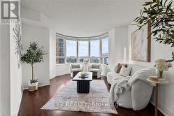 1222 - 15 NORTHTOWN WAY  Toronto, ON M2N 7A2