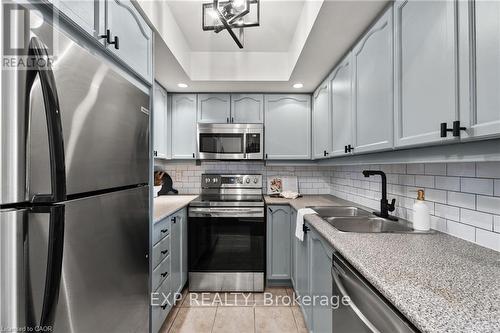 1222 - 15 Northtown Way, Toronto, ON - Indoor Photo Showing Kitchen With Stainless Steel Kitchen With Double Sink