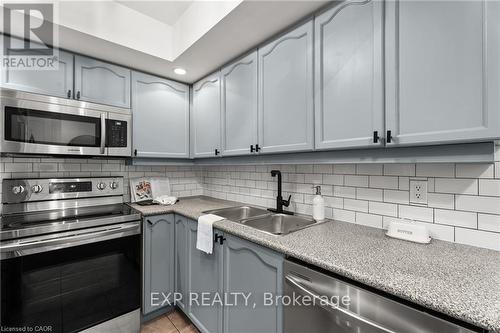 1222 - 15 Northtown Way, Toronto, ON - Indoor Photo Showing Kitchen With Double Sink