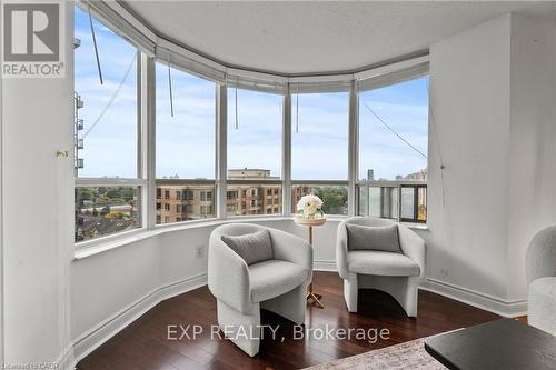 1222 - 15 Northtown Way, Toronto, ON - Indoor
