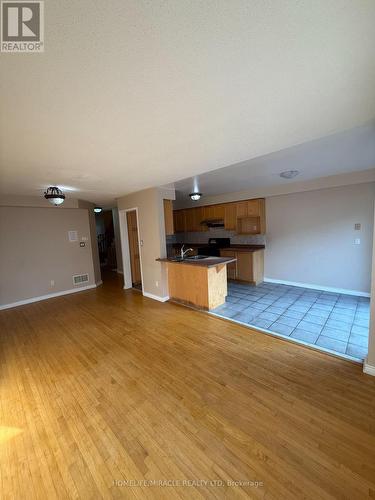 10 Wuthering Heights Road, Toronto, ON - Indoor