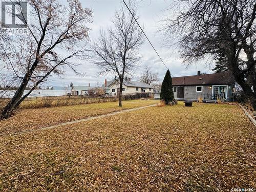 213 3Rd Avenue W, Biggar, SK - Outdoor