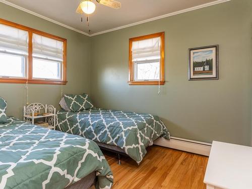 911 Highway 335, West Pubnico, NS - Indoor Photo Showing Bedroom