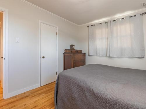 911 Highway 335, West Pubnico, NS - Indoor Photo Showing Bedroom