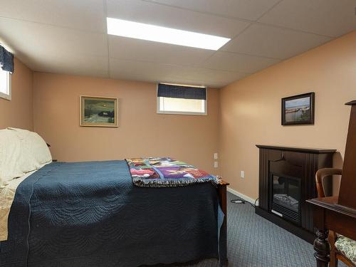 911 Highway 335, West Pubnico, NS - Indoor Photo Showing Bedroom