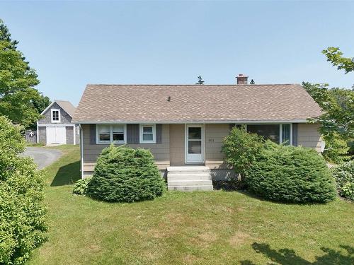 911 Highway 335, West Pubnico, NS - Outdoor