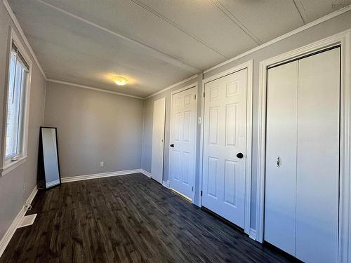 1535 Woodbine Drive, Beaver Bank, NS 