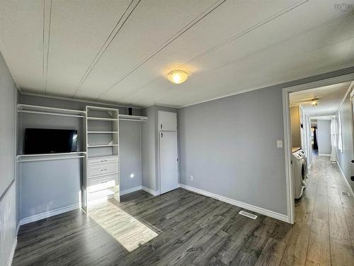 1535 Woodbine Drive, Beaver Bank, NS 