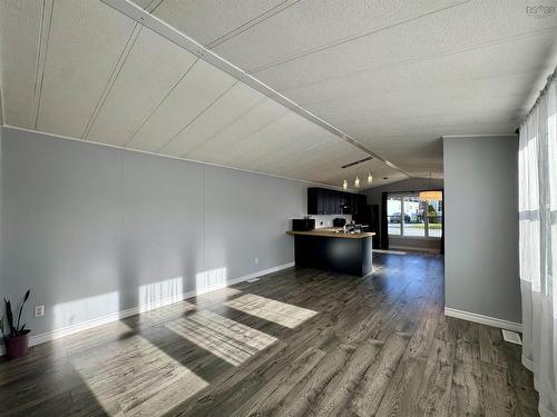 1535 Woodbine Drive, Beaver Bank, NS 