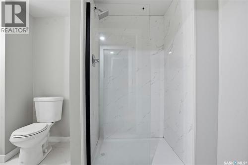 1612 Rothwell Street, Regina, SK - Indoor Photo Showing Bathroom