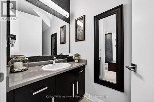 At5 - 53 Arthur Street S, Guelph (St. Patrick'S Ward), ON - Indoor Photo Showing Bathroom