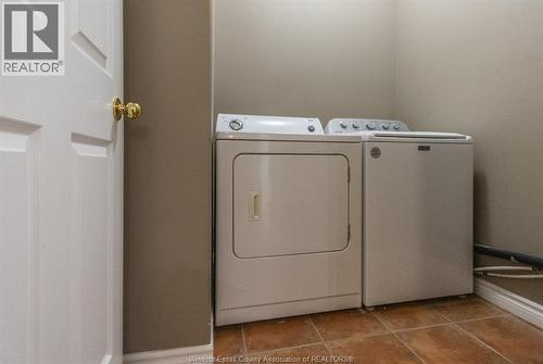 11925 Cobblestone Crescent, Windsor, ON - Indoor Photo Showing Laundry Room