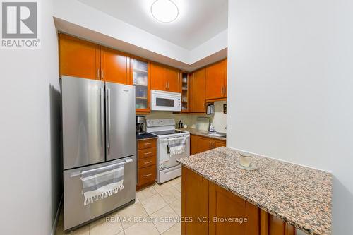 1215 - 60 Byng Avenue, Toronto, ON - Indoor Photo Showing Kitchen