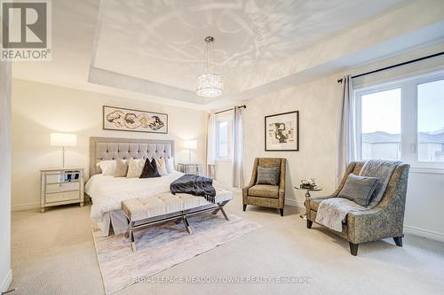 95 Beckett Avenue, East Gwillimbury, ON - Indoor Photo Showing Bedroom