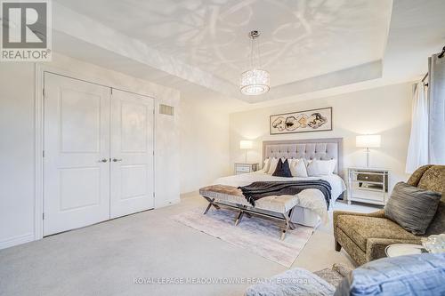 95 Beckett Avenue, East Gwillimbury, ON - Indoor Photo Showing Bedroom