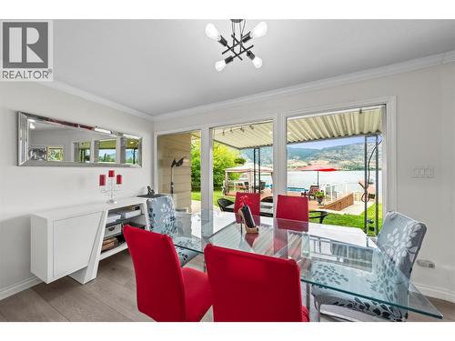 3939 Lakeside Road, Penticton, BC - Indoor