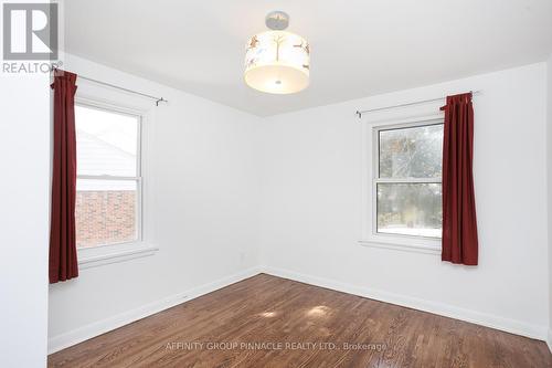 22 Sunset Court, Kawartha Lakes (Lindsay), ON - Indoor Photo Showing Other Room