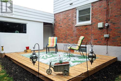 22 Sunset Court, Kawartha Lakes (Lindsay), ON - Outdoor With Deck Patio Veranda With Exterior