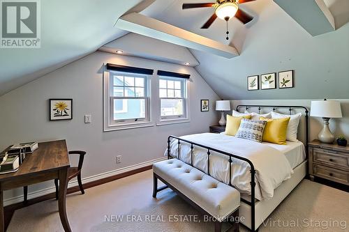 54 Eighth Avenue, Brantford, ON - Indoor Photo Showing Bedroom