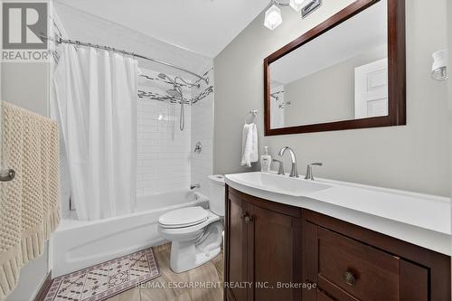 64 - 145 Rice Avenue, Hamilton, ON - Indoor Photo Showing Bathroom