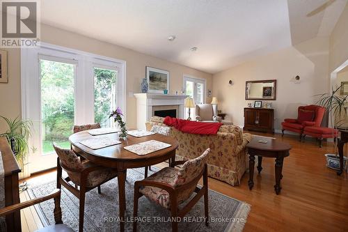 5 - 4067 Colonel Talbot Road, London South (South V), ON - Indoor Photo Showing Living Room With Fireplace